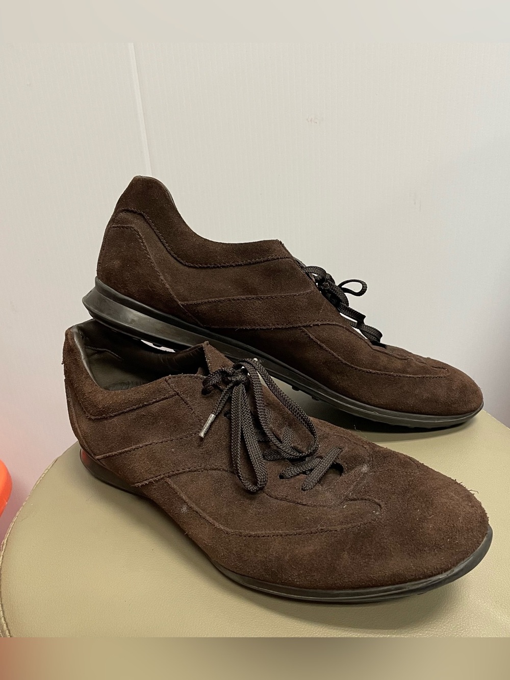 TODS MENS BROWN SUEDE SNEAKERS SZ 10